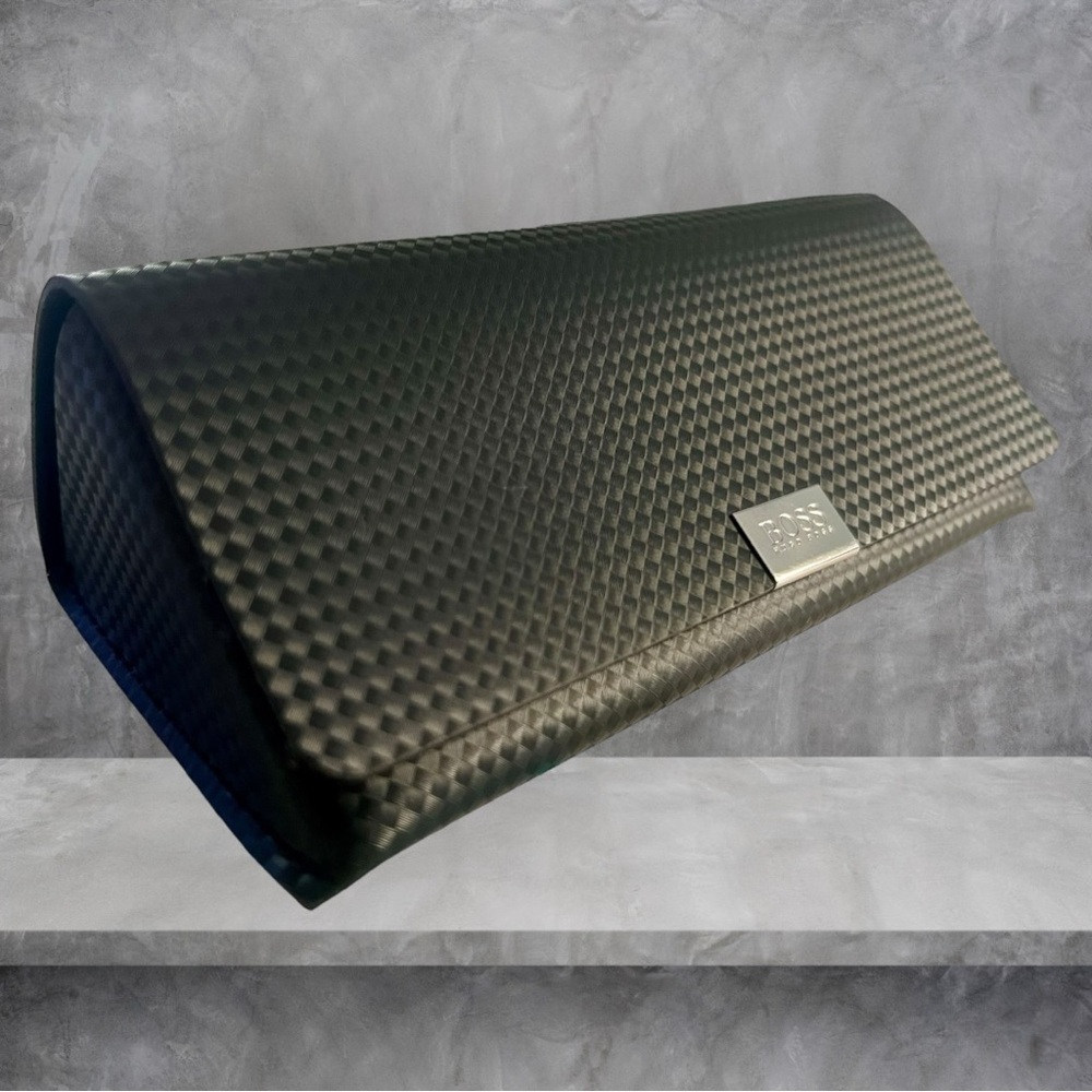 Hugo Boss Eyeglass Case - Picture 2 of 6